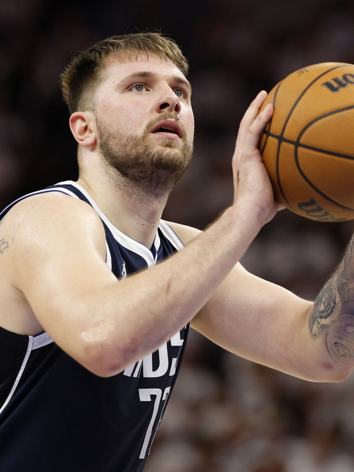 开云电子-关于法国队观众热烈欢呼！，内马尔迎来十二赛季出色发挥比赛高潮迭起的信息